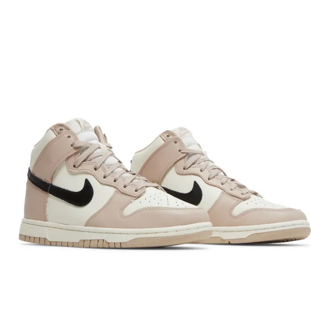 Nike Dunk High Fossil Stone WomenWomens size 8.5 White Black Mauve Pink High top